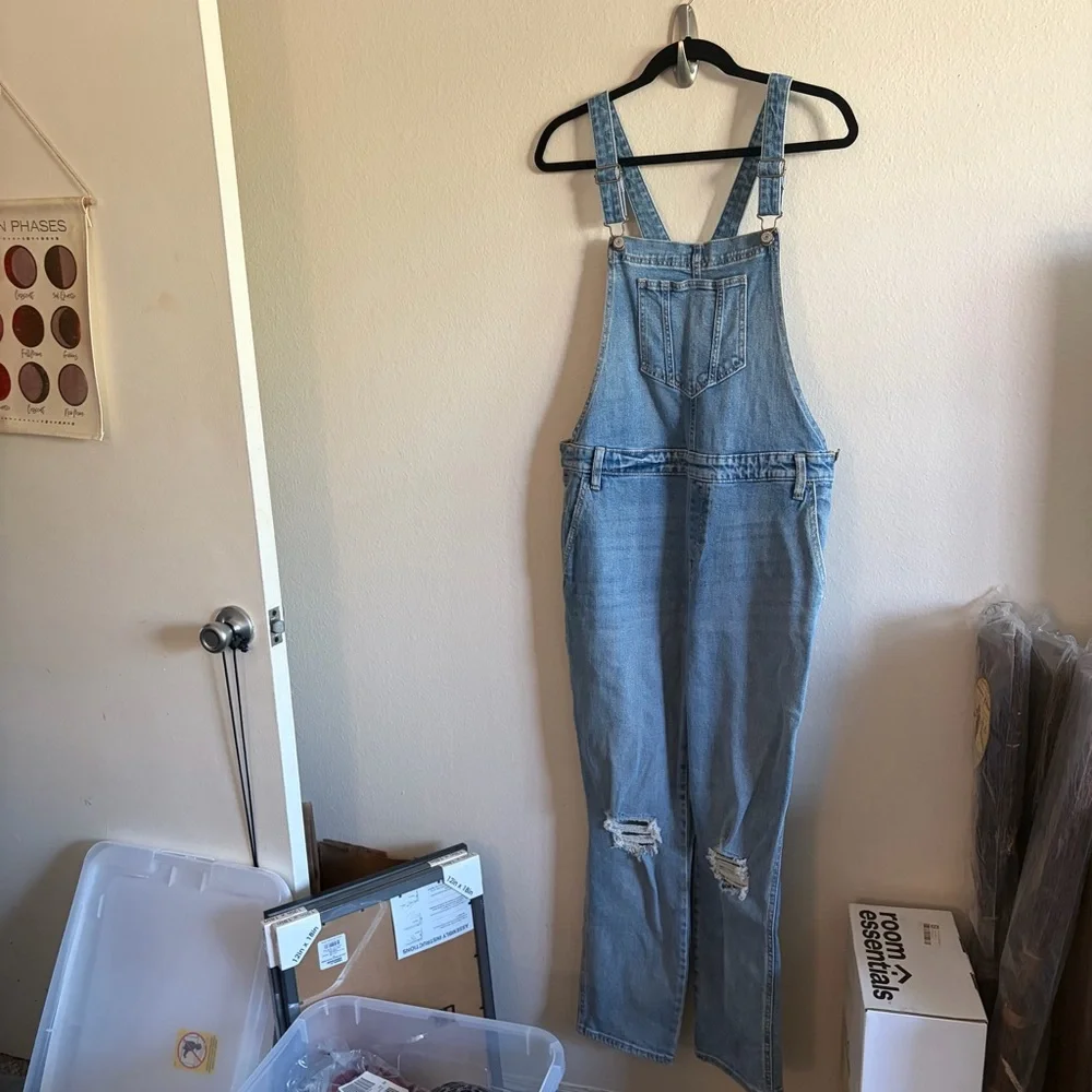 Old Navy Light Blue Denim Overalls - Picture 4 of 9
